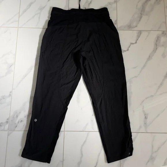 Lululemon Dance Studio Crop *25"
Black Unlined Lounge Pants Joggers Size 6 - Picture 6 of 16
